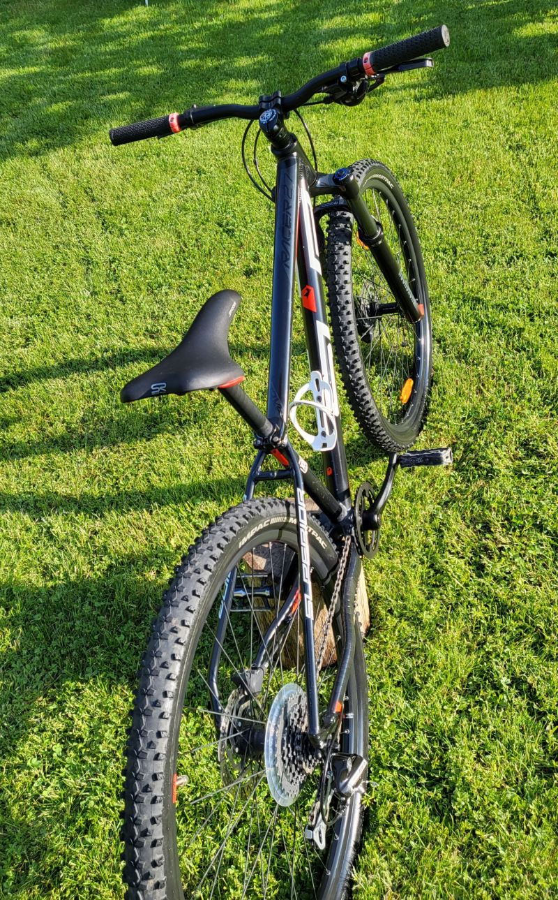 Superior Racer DB 27.5, XS/S, upgrade vidlice na RockShox RECON