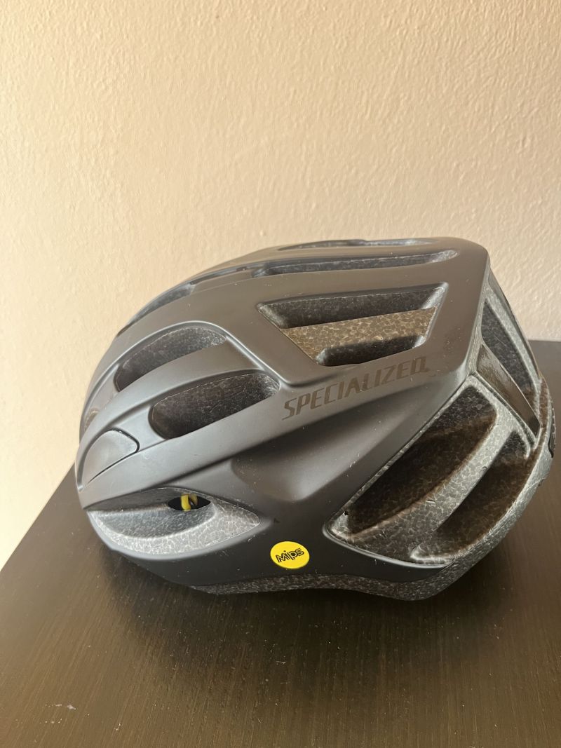 Cyklistická helma Specialized Align 