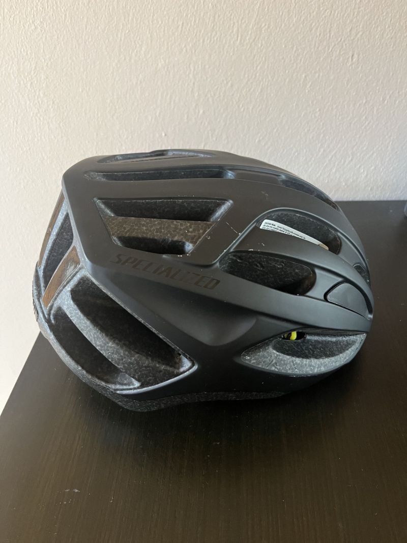Cyklistická helma Specialized Align 