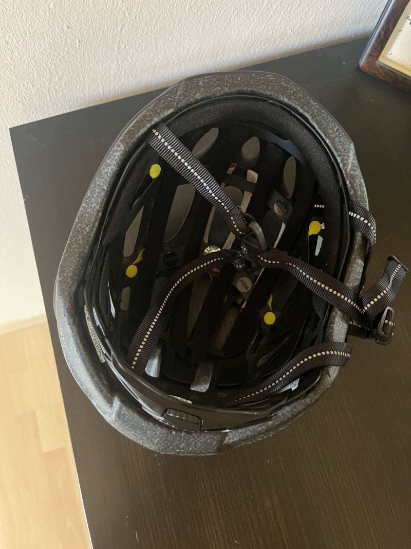Cyklistická helma Specialized Align 