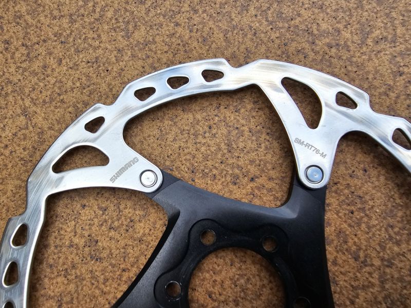 2x kotouče SHIMANO XT SM-RT76 - 180mm - 6 děr/CL
