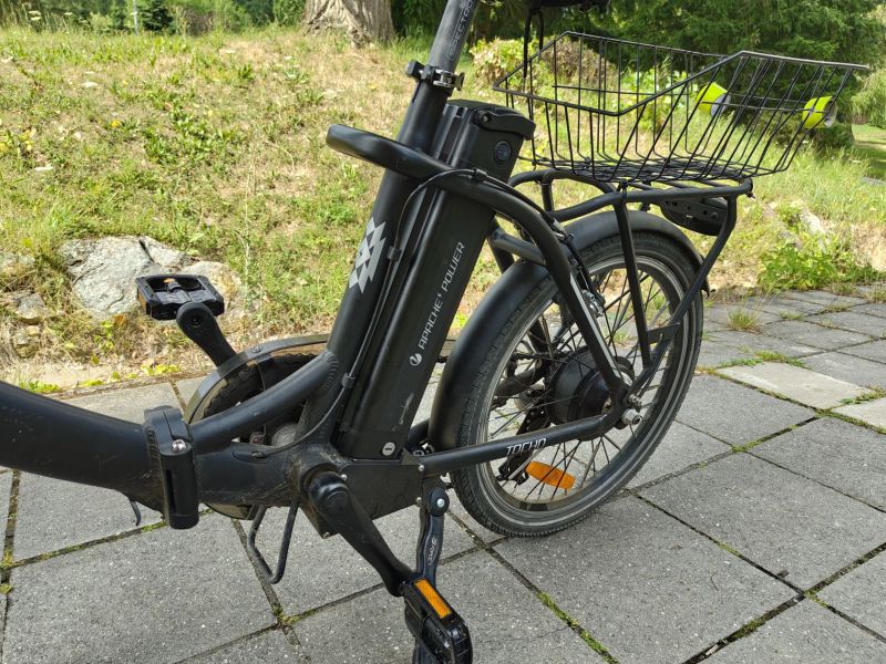 Skládací elektrokolo Apache Tocho