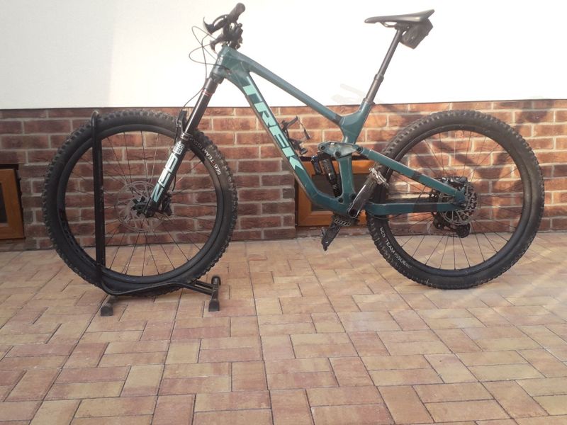 Trek Slash 9.8 gx axs