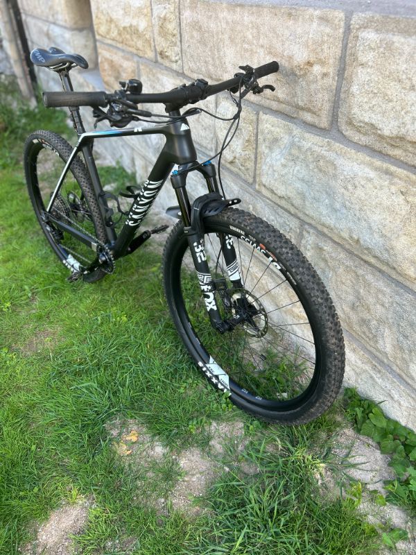 Canyon Exceed CF SLX 8 (2022) - Karbon (vel.: "L")