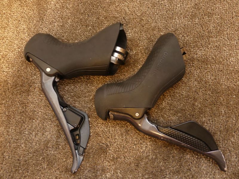 Sada Shimano Ultegra Di2 řazení a hydraulické brzdy
