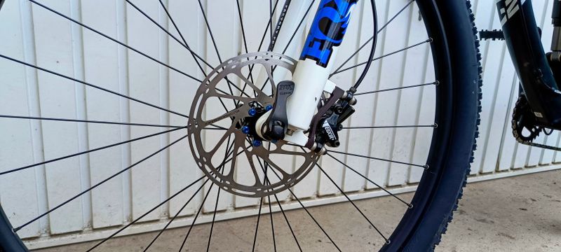 MTB postavené na rámu Canyon 29" rám L, krásný a kvalitní kus