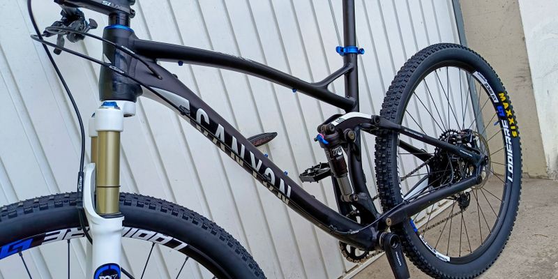 MTB postavené na rámu Canyon 29" rám L, krásný a kvalitní kus
