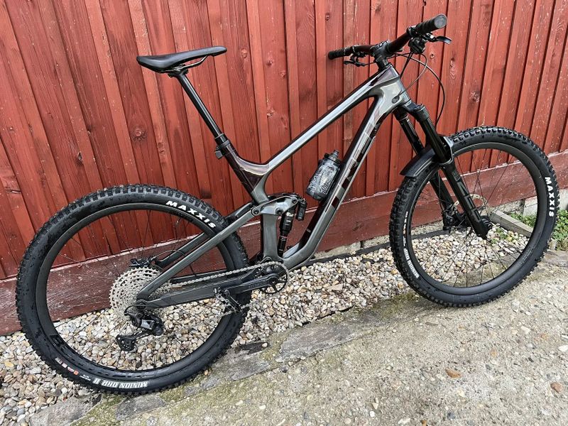 Trek slash, 29, top stav, vel XL, po servisu 