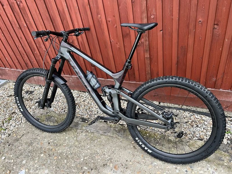 Trek slash, 29, top stav, vel XL, po servisu 