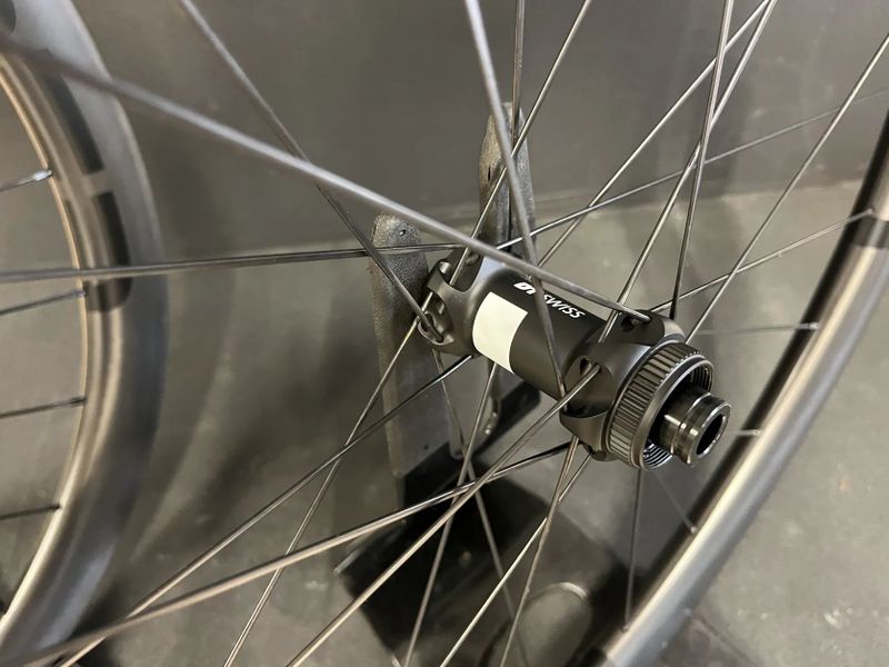 Zapletená kola IDEA G35 ROUBAIX ULTRA (1240 g) + pláště Pirelli Gravel RC-X