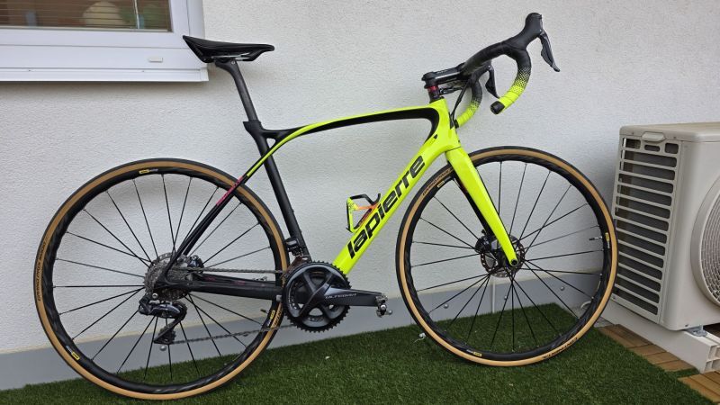 Lapierre Xelius SL 700 Ultimate Disc vel. M (obdoba 54) Ultegra Di2 (11sp.), Mavic Ksyrium Elite