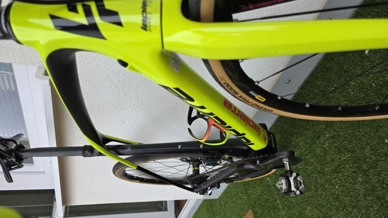 Lapierre Xelius SL 700 Ultimate Disc vel. M (obdoba 54) Ultegra Di2 (11sp.), Mavic Ksyrium Elite