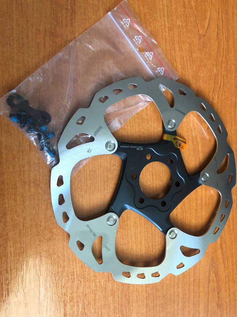 Brzdový kotouč Shimano XT SM-RT86, 6děr, včetně šroubů