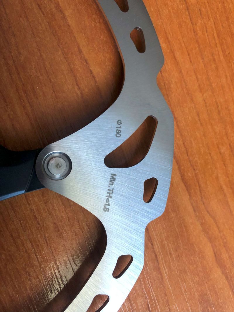 Brzdový kotouč Shimano XT SM-RT86, 6děr, včetně šroubů