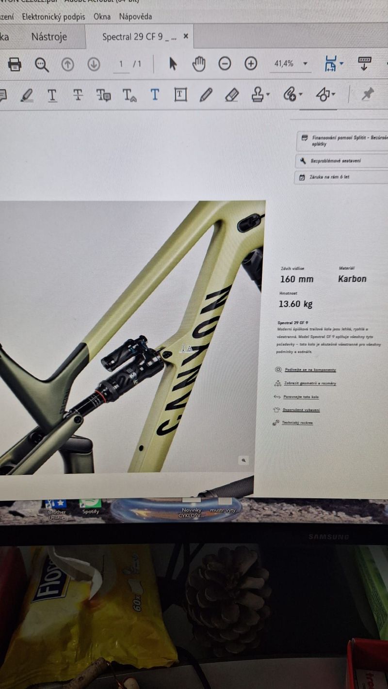 Prodám Canyon Spectral CF 9 2022 váha 13,6Kg!! 100% funkční
