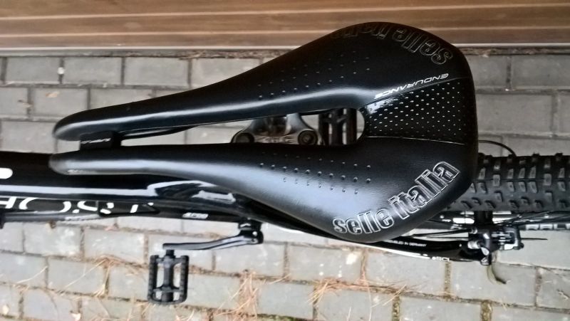 KARBONOVÝ GHOST HTX LECTOR rám M od 165 cm