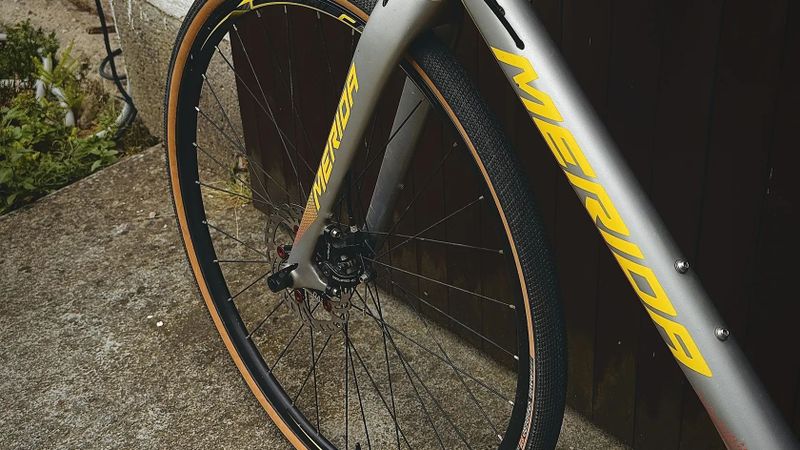 MERIDA- Gravel