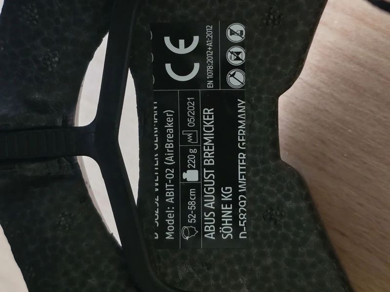 ABUS Airbreaker 52-58cm