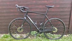 Gravel kolo 4EVER Gromvel 2 (2020) – Shimano 105, karbonová vidlice