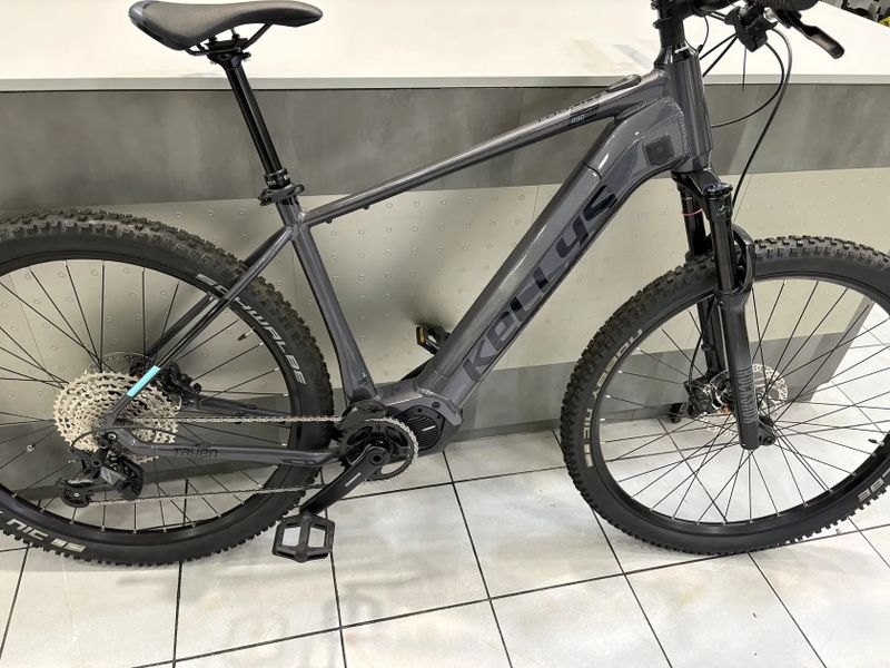 Kellys Tayen R90