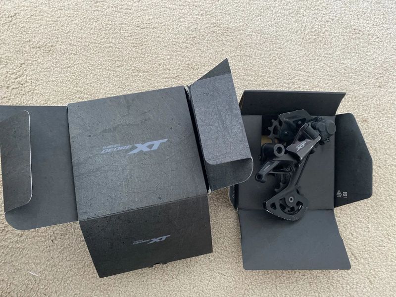 Prodám přehazovačku Shimano Deore XT RD-M8100 sgs