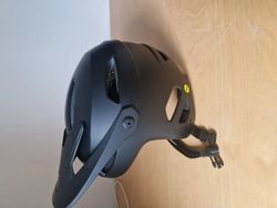  NOVÁ Giro Tyrant MIPS Spherical přilba, matná černá
