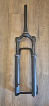 odpružená vidlica Rock Shox Reba RL 29