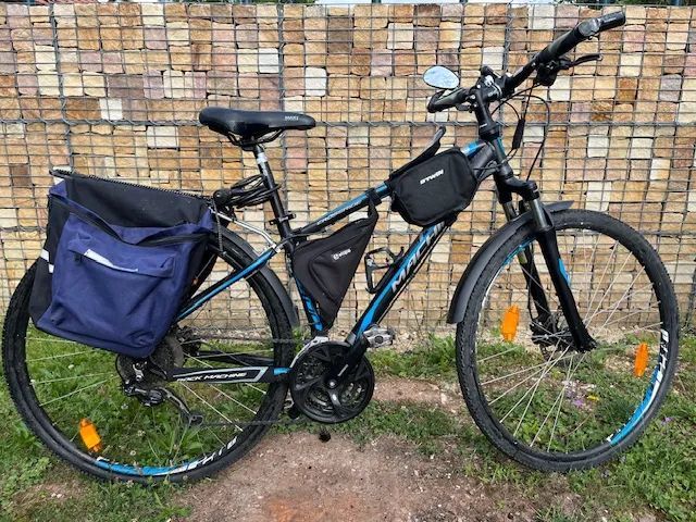 Trekové kolo Rock Machine Crossride 400
