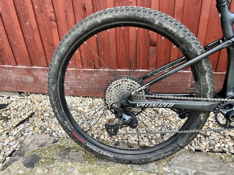 Specialized Epic Comp 2022, vel M,29