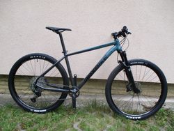 Nové 29" kolo na rámu Maxbike M909 19", Deore 1x12, vzduch. vidlice Manitou Markhor, pevné osy