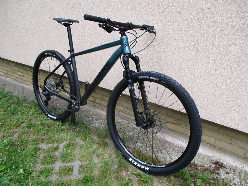 Nové 29" kolo na rámu Maxbike M909 19", Deore 1x12, vzduch. vidlice Manitou Markhor, pevné osy