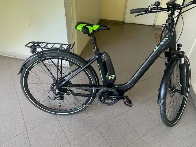 Prodám kvalitní městské elektrokolo Raymon E-Cityray 2.0, výborný stav.