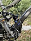 CELOODPRUŽENÉ HORSKÉ KOLO GIANT REIGN ZERO RÁM L, KOLA 26”