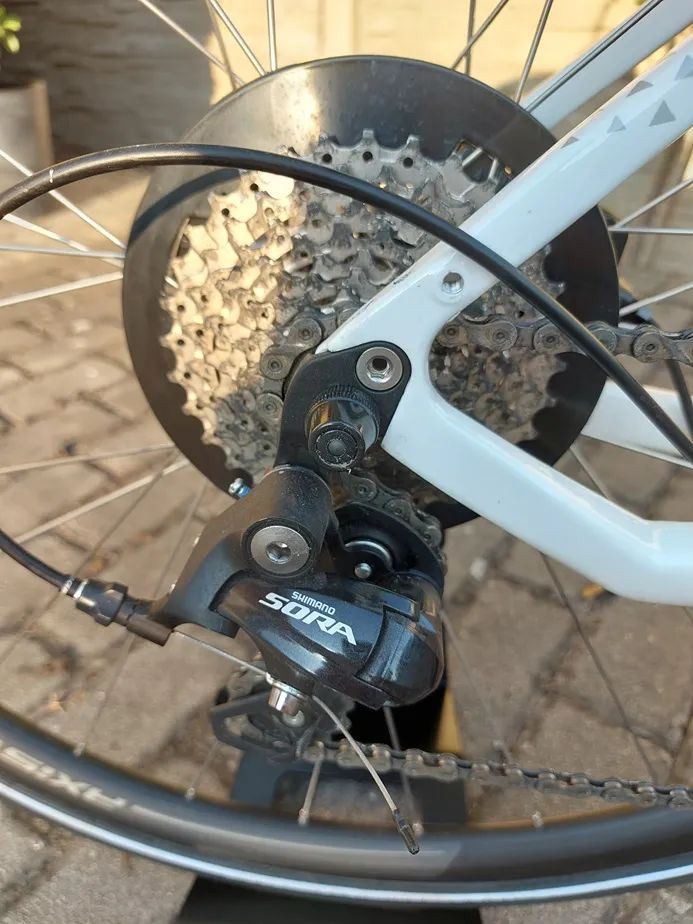 DAMSKÉ KOLO SPECIALIZED SIRRUS ELITE CARBON DISC
