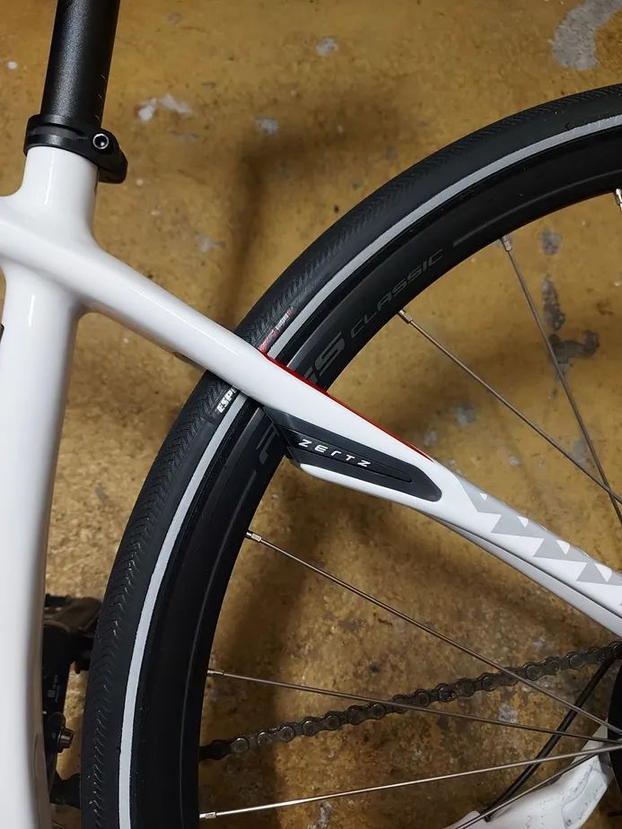 DAMSKÉ KOLO SPECIALIZED SIRRUS ELITE CARBON DISC