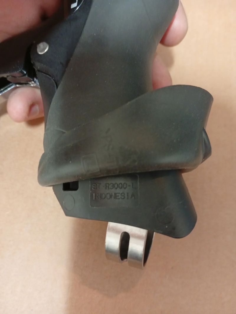 Řadící páky Shimano Sora 9sp 