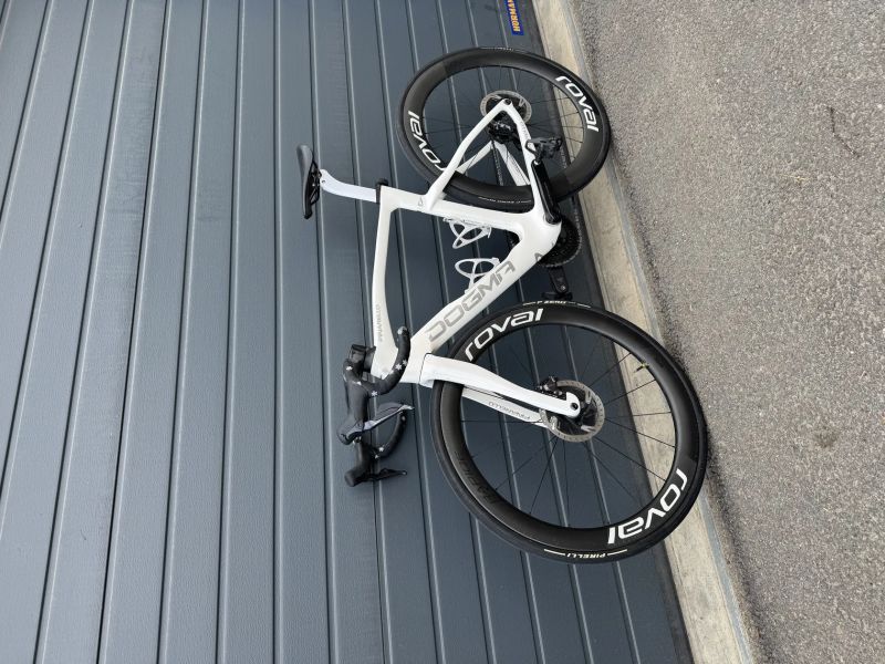 Pinarello dogma F vel. 53 (110mm)