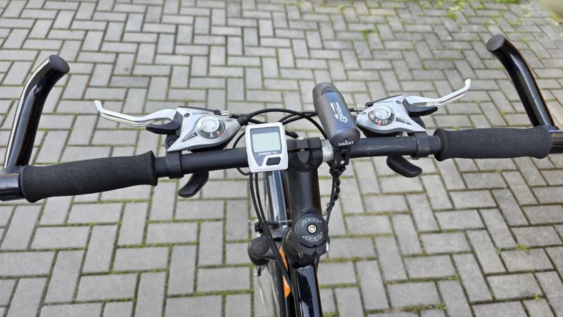 Trekové kolo MRX - Málo jeté.