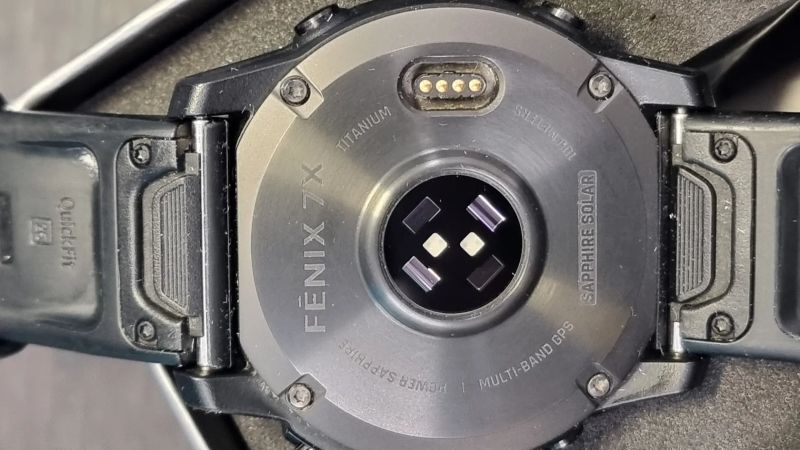 Garmin Fenix 7X sapphire solar titanium