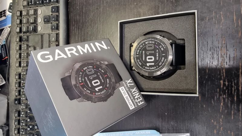 Garmin Fenix 7X sapphire solar titanium