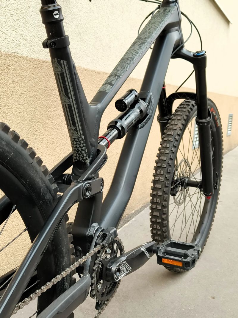 Canyon TORQUE AL 5.0 vel. L, zdvihy 180/175 mm, 27,5 TOP STAV