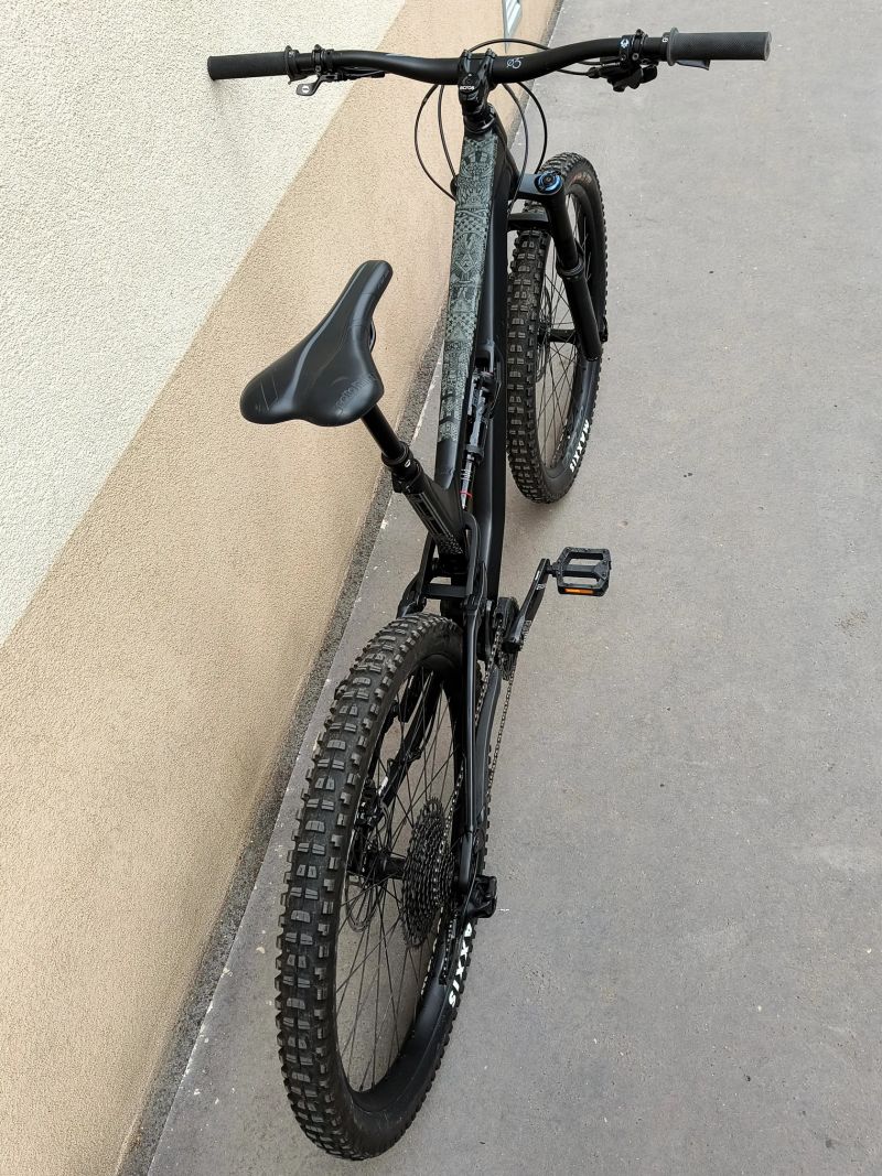 Canyon TORQUE AL 5.0 vel. L, zdvihy 180/175 mm, 27,5 TOP STAV