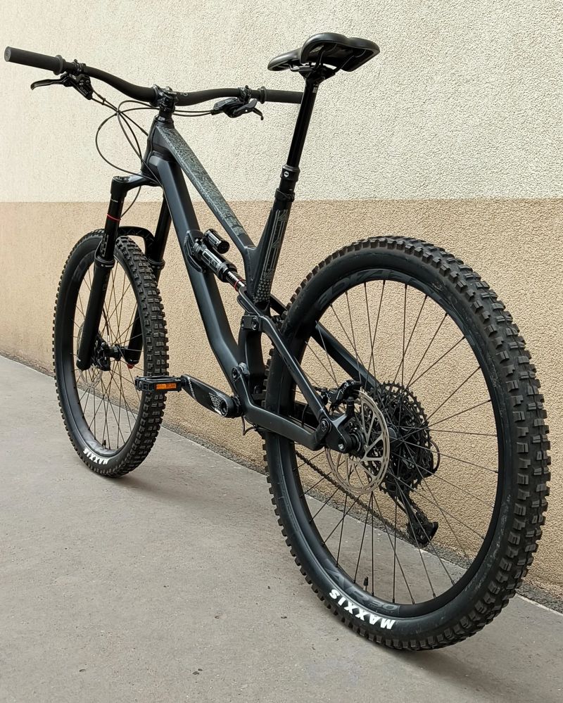Canyon TORQUE AL 5.0 vel. L, zdvihy 180/175 mm, 27,5 TOP STAV