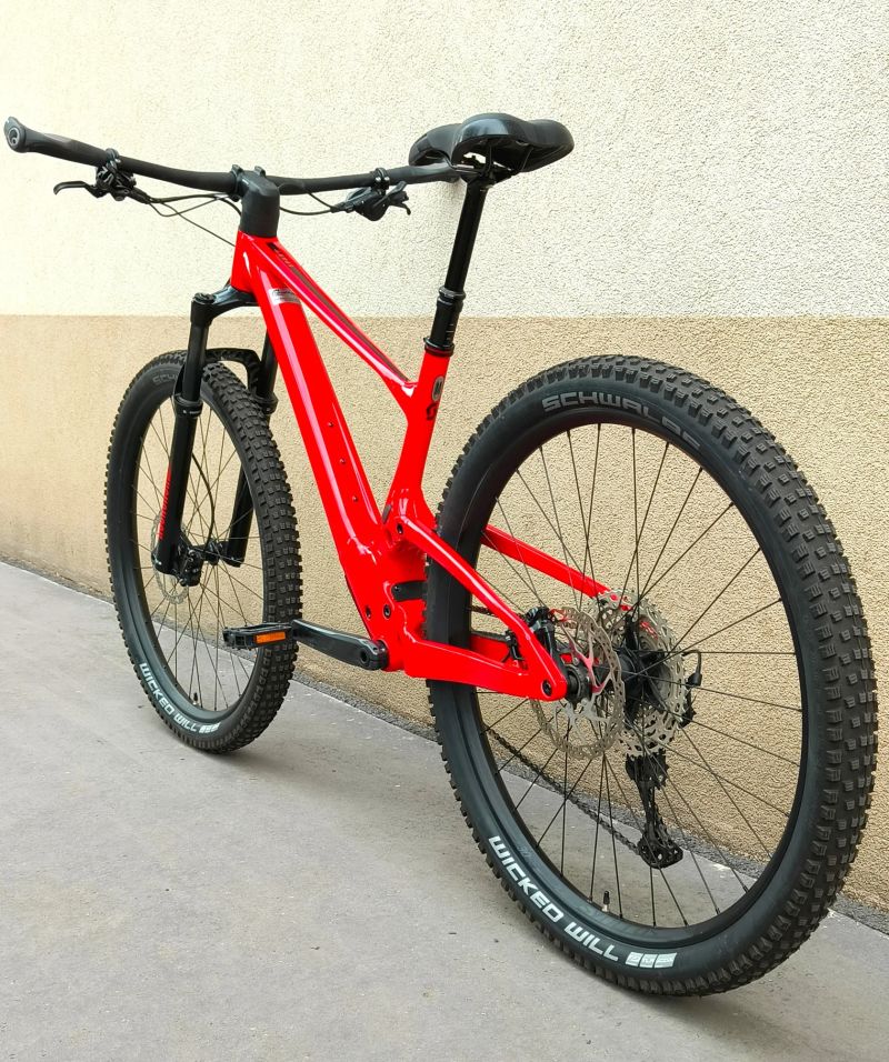 SCOTT SPARK 960 2023, vel. M, ZÁNOVNÍ najeto max 100 km, zdvihy 130/120 mm