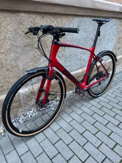 Nabízím k prodeji zachovalé karbonové Fitness kolo Giant Fastroad Advanced 2 / velikost XL