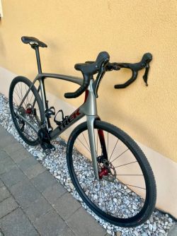 Silniční / gravel karbonový Trek Domane SL5 Disc vel. 60 pro výšku postavy 180 - 190cm