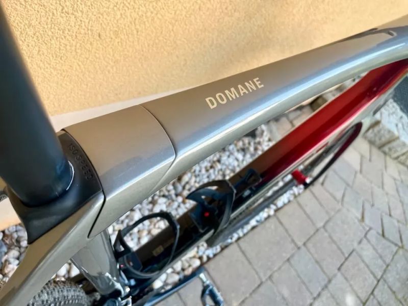 Silniční / gravel karbonový Trek Domane SL5 Disc vel. 60 pro výšku postavy 180 - 190cm