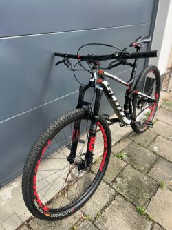 Celoodpružené kolo Scott Spark 29" M Karbon