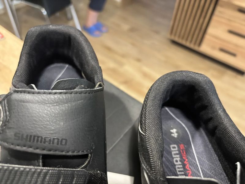 Tretry Shimano ME5