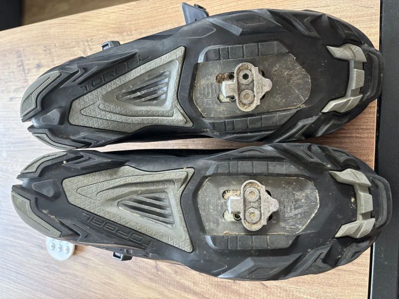 Tretry Shimano ME5